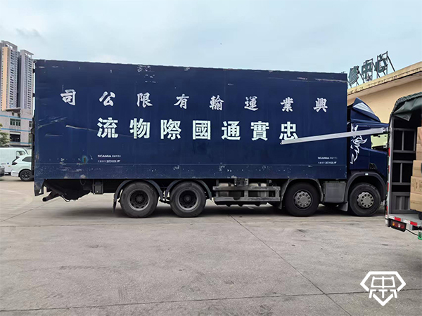 廣州發(fā)往香港物流專(zhuān)線(xiàn)便捷的粵港物流服務(wù)